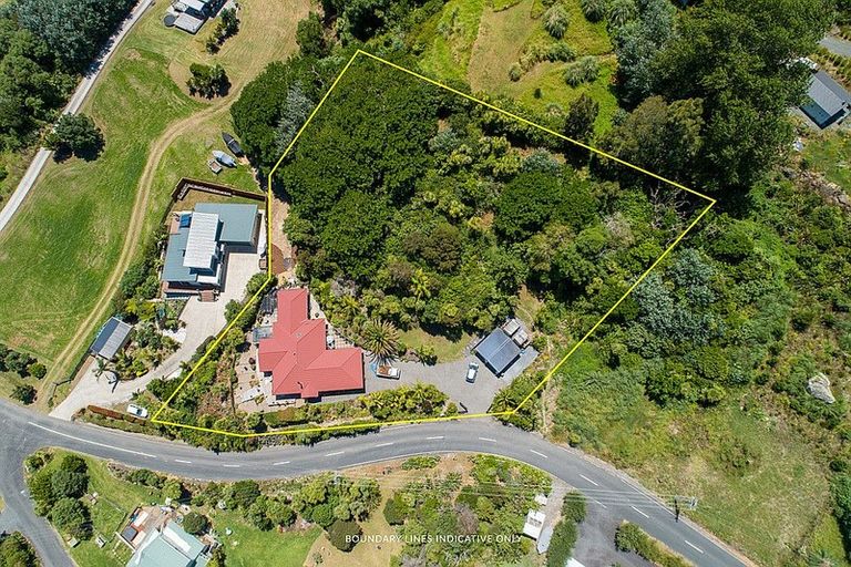 Photo of property in 24 Darch Point Road, Whangarei Heads, Whangarei, 0174