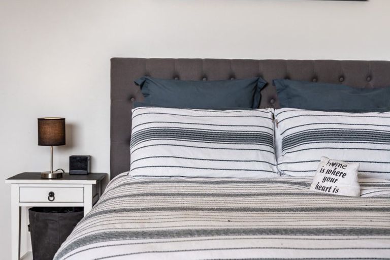 Photo of property in 2/71 Deep Creek Road, Waiake, Auckland, 0630