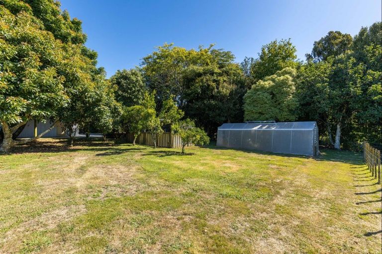 Photo of property in 540 Mountain Road, Lepperton, New Plymouth, 4373