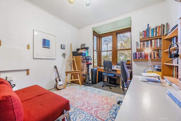 Photo of property in 24 Duppa Street, Berhampore, Wellington, 6023