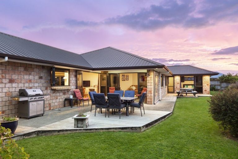 Photo of property in 10 Evans Court, Pukekohe, 2120