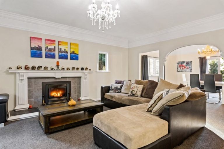 Photo of property in 1410 Old North Road, Helensville, 0875