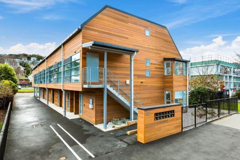 Photo of property in 3/432 Great King Street, North Dunedin, Dunedin, 9016
