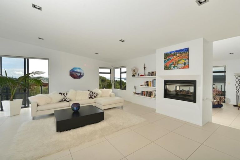 Photo of property in 23 Point Veronica Drive, Opua, 0200