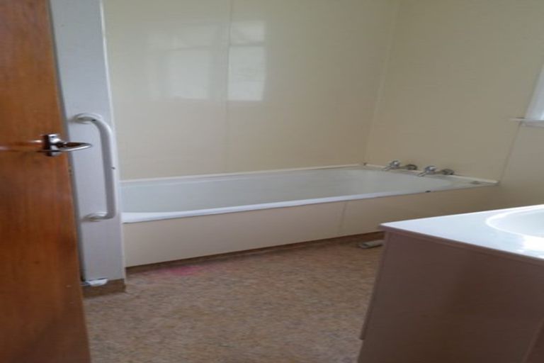 Photo of property in 154a Winchester Street, Levin, 5510