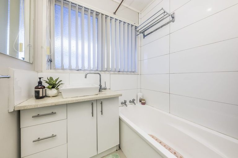 Photo of property in 69 Greenmeadows Avenue, Manurewa East, Auckland, 2102