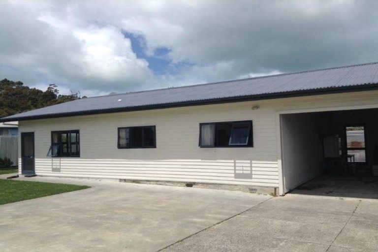 Photo of property in 111a Huxley Road, Outer Kaiti, Gisborne, 4010