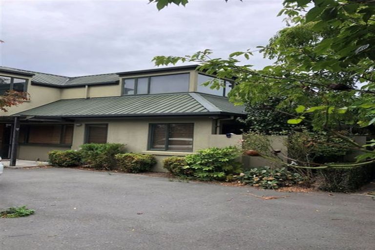 Photo of property in 2/165 Peverel Street, Riccarton, Christchurch, 8041