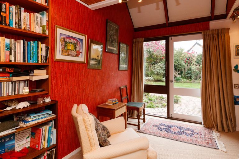 Photo of property in 47 Te Awe Awe Street, Hokowhitu, Palmerston North, 4410