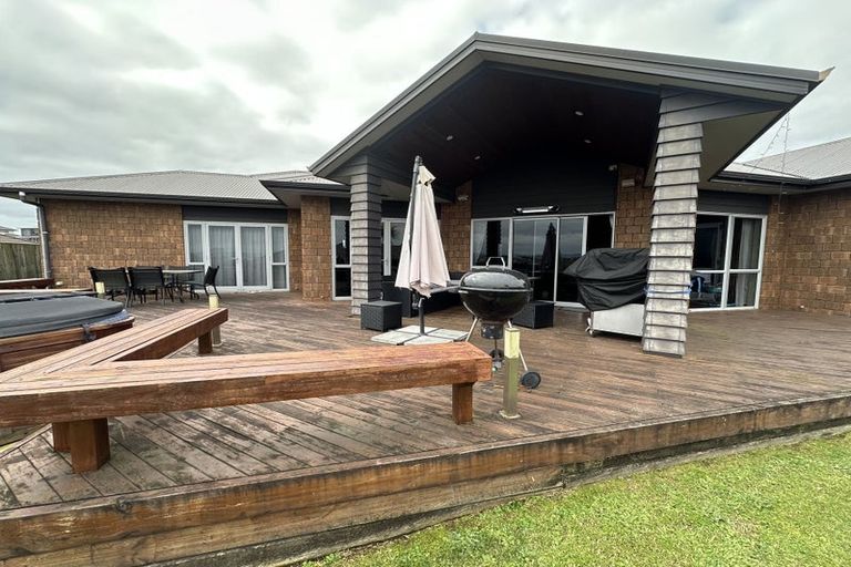 Photo of property in 7 Raddington Way, Huntington, Hamilton, 3210