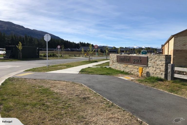 Photo of property in 38 Grandview Road, Lake Hawea, Wanaka, 9382