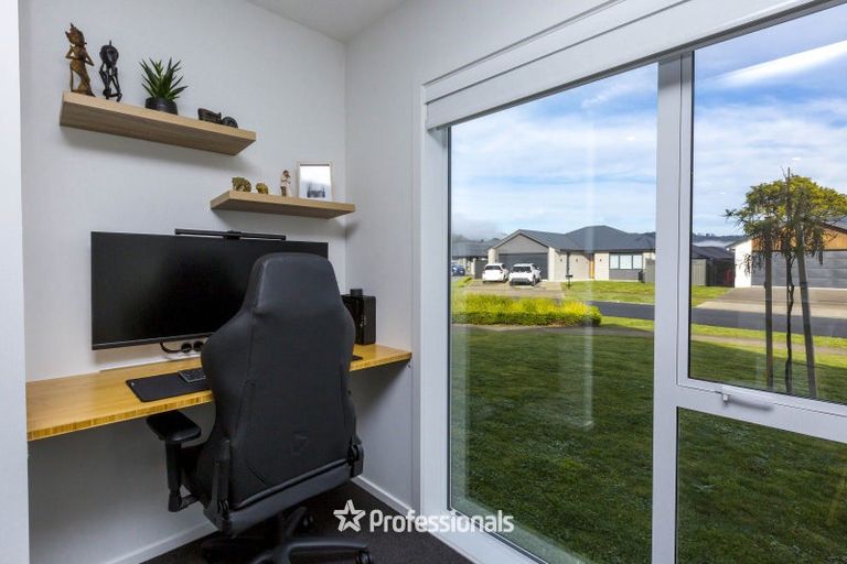 Photo of property in 12 Salisbury Crescent, Wallaceville, Upper Hutt, 5018