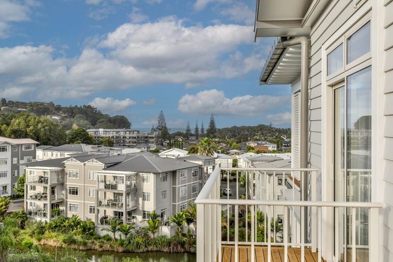 Photo of property in 189 Hibiscus Drive, Orewa, 0931