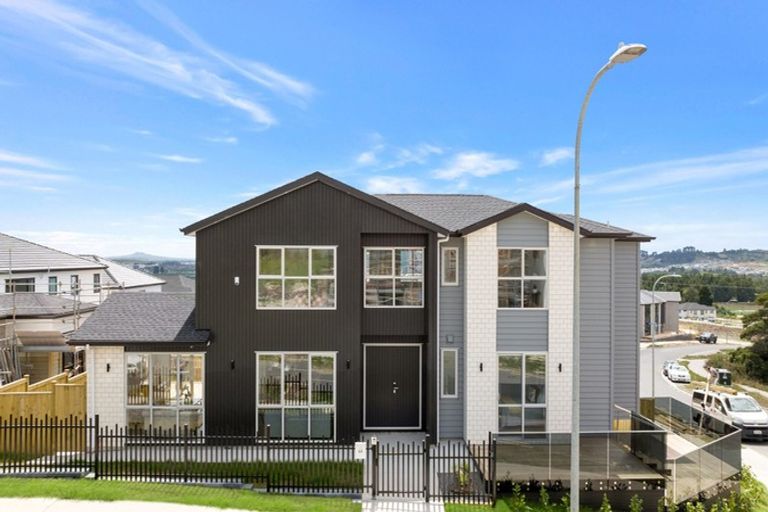 Photo of property in 46 Elevation Street, Flat Bush, Auckland, 2019