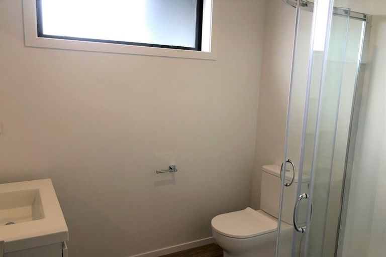 Photo of property in 2/4 Heath Street, Saint Andrews, Hamilton, 3200