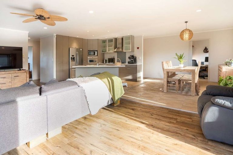 Photo of property in 7 Chloe Place, Ngunguru, Whangarei, 0173