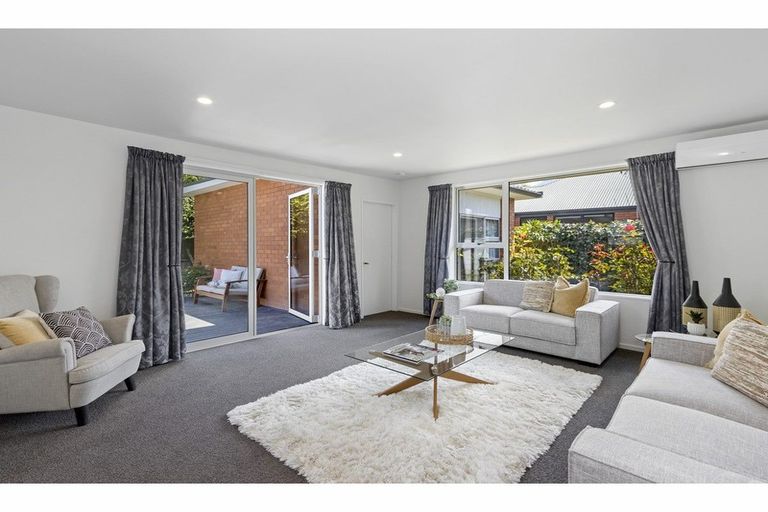 Photo of property in 1e Thorrington Lane, Cashmere, Christchurch, 8022