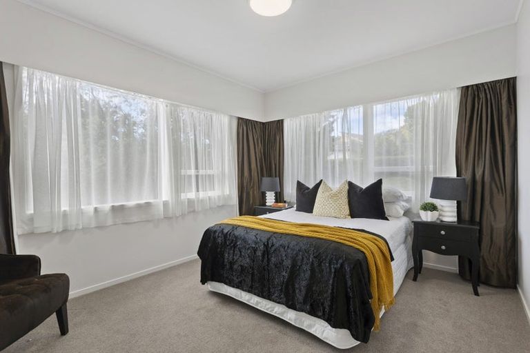 Photo of property in 7 Kathleen Street, Totara Vale, Auckland, 0627