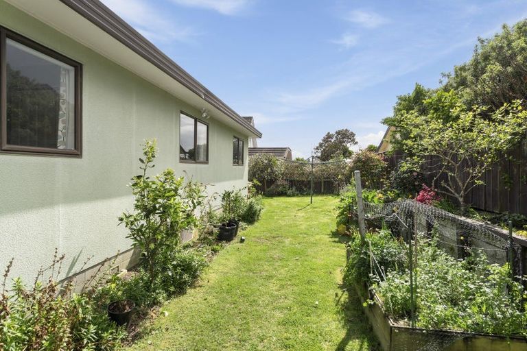 Photo of property in 7 Major Durie Place, Waikanae Beach, Waikanae, 5036