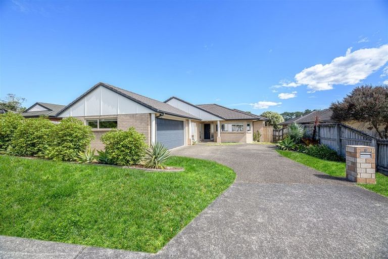 Photo of property in 8 Brookwood Drive, Henderson, Auckland, 0612