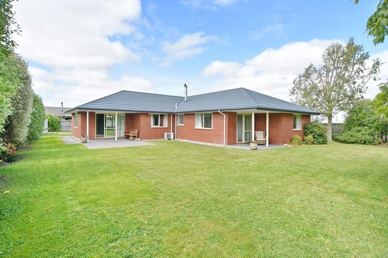 Photo of property in 116 Johns Road, Rangiora, 7400