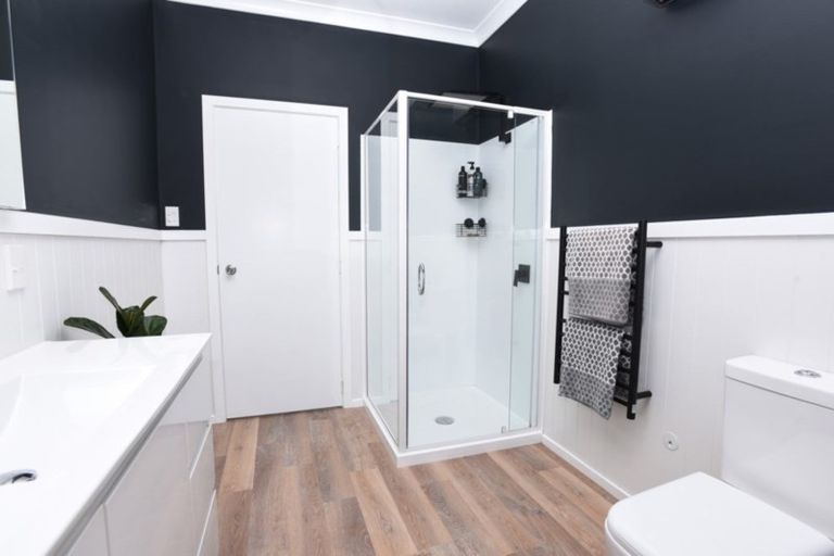 Photo of property in 431 Great North Road, Winton, 9720