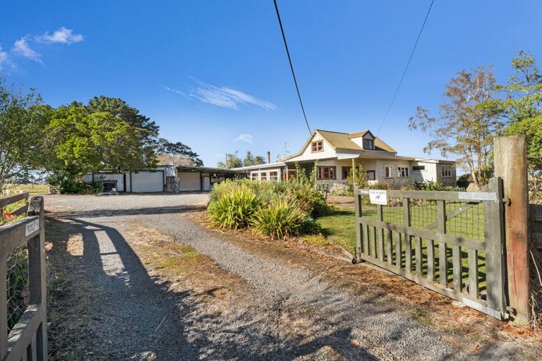 Photo of property in 2828 State Highway 1, Sanson, Palmerston North, 4479