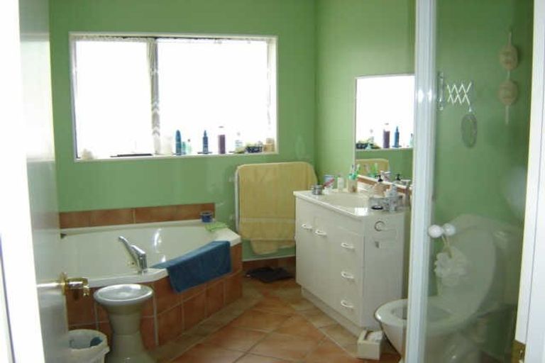 Photo of property in 23 Beach Haven Place, Paraparaumu Beach, Paraparaumu, 5032