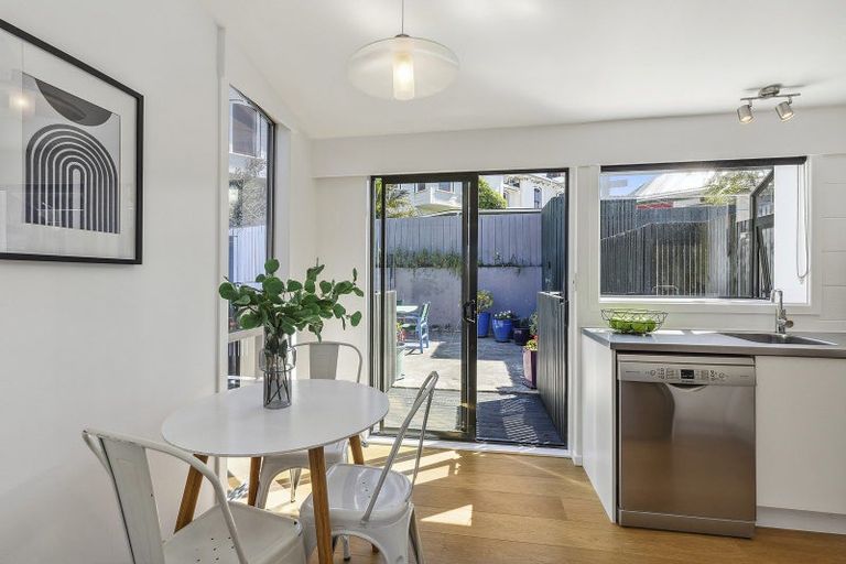 Photo of property in 1/11 Anderson Terrace, Mount Cook, Wellington, 6021