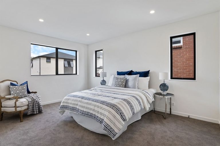 Photo of property in 4 Matahae Drive, Flat Bush, Auckland, 2019