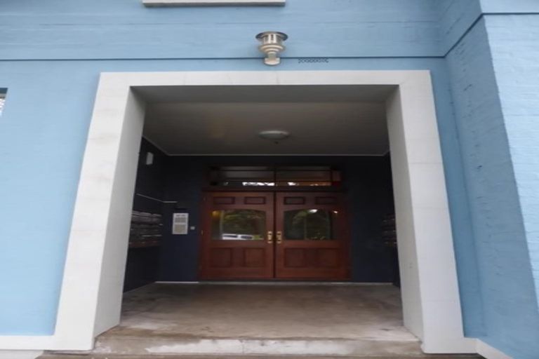 Photo of property in 4/30 Hanson Street, Mount Cook, Wellington, 6021