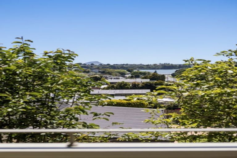 Photo of property in 125 Waitaha Road, Welcome Bay, Tauranga, 3112