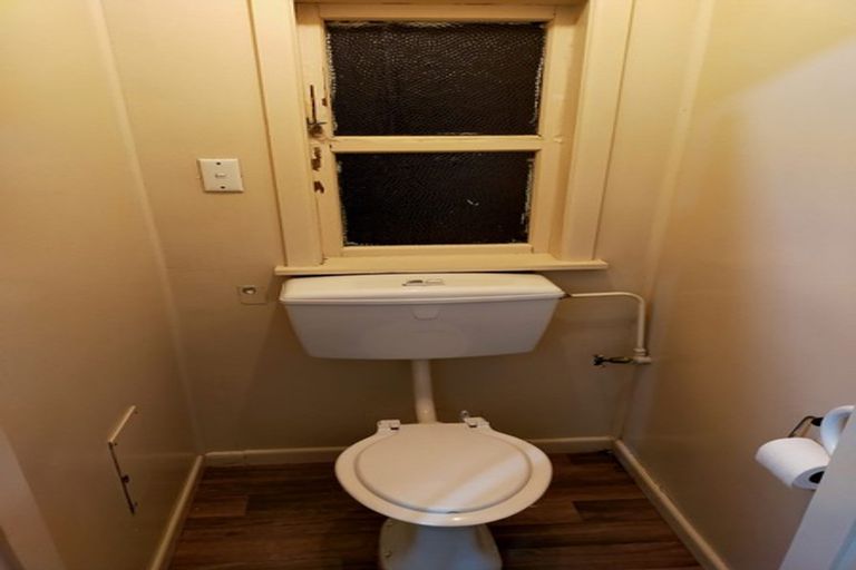 Photo of property in 27 Mccoll Street, Vogeltown, Wellington, 6021