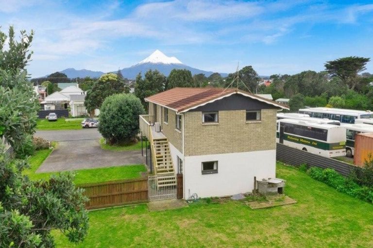 Photo of property in 22 Dorset Street, Opunake, 4616