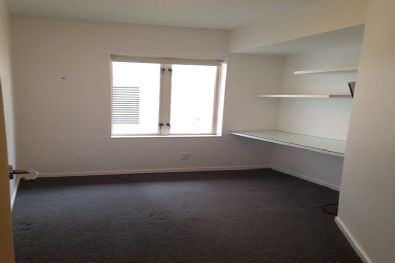 Photo of property in Luxford Villas, 115/72 Herald Street, Berhampore, Wellington, 6023