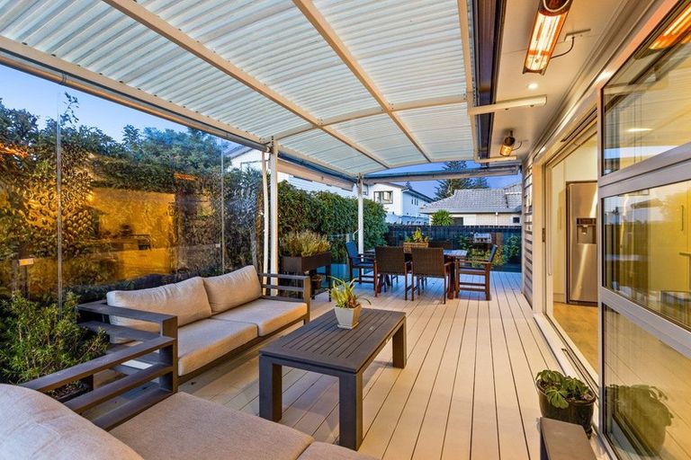 Photo of property in 25a Elizabeth Street, Orewa, 0931