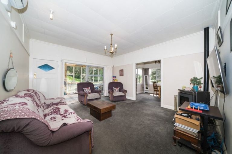 Photo of property in 187 Cemetery Road, Sanson, Palmerston North, 4479