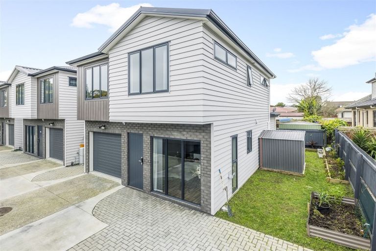 Photo of property in 11d Kent Road, Manurewa, Auckland, 2102