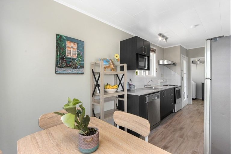 Photo of property in 7 Skerrett Crescent, Tamatea, Napier, 4112