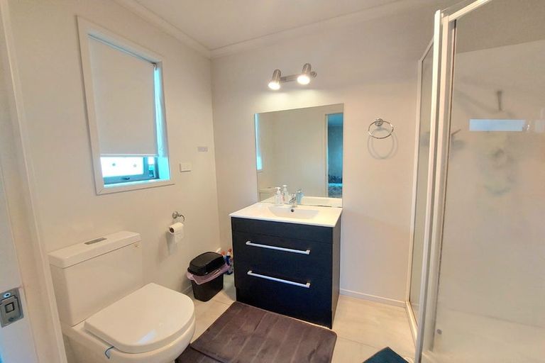 Photo of property in 24 Fairfax Crescent, Pyes Pa, Tauranga, 3112