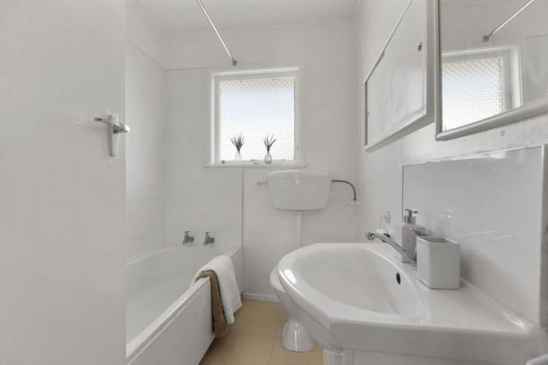 Photo of property in 3/3 Fentham Road, Hauraki, Auckland, 0622