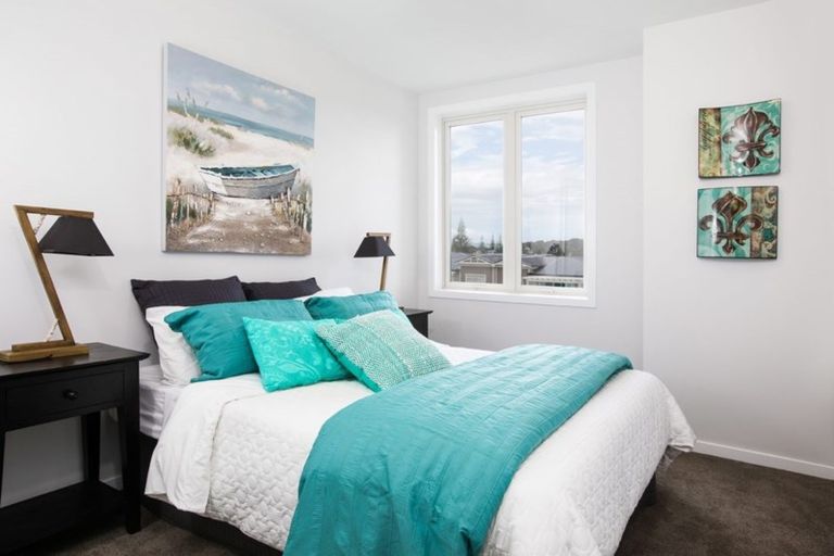 Photo of property in 223 Hibiscus Drive, Orewa, 0931