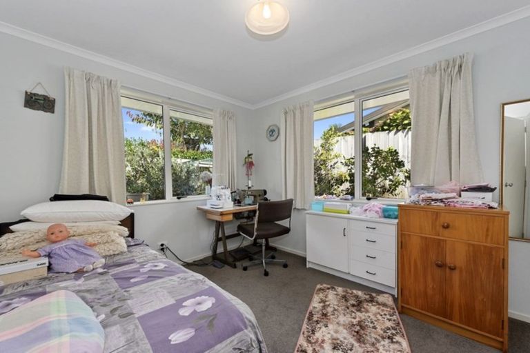 Photo of property in 8 Ruske Place, Grandview Heights, Hamilton, 3200