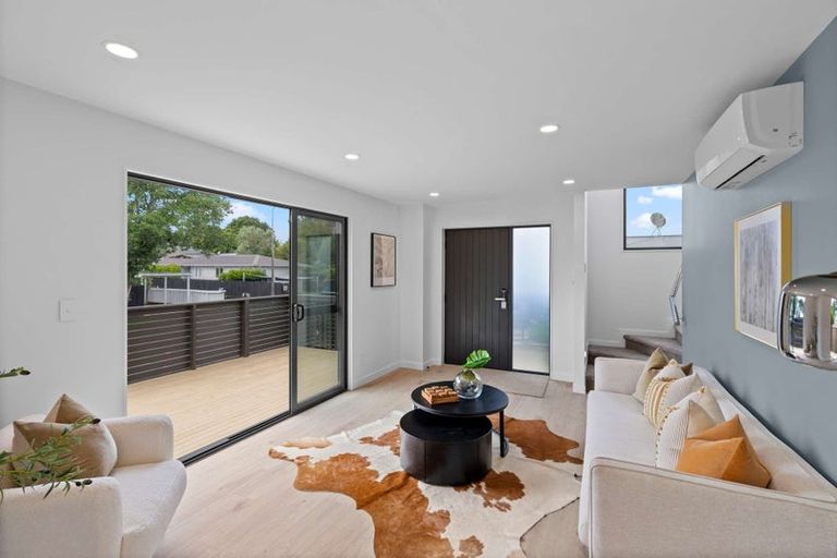 Photo of property in 20a Seine Road, Forrest Hill, Auckland, 0620