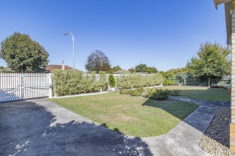 Photo of property in 2 Gibson Road, Tuakau, 2121
