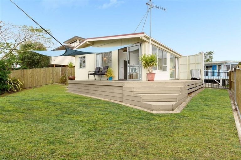 Photo of property in 42a Dickson Road, Papamoa Beach, Papamoa, 3118