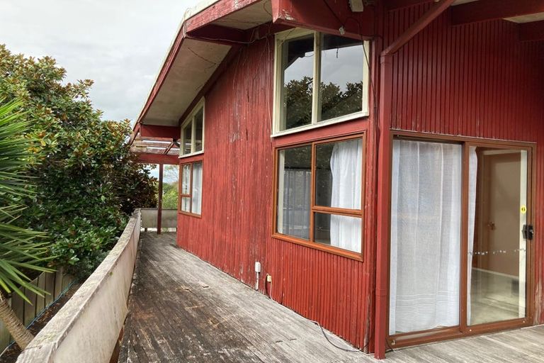 Photo of property in 25 Nui Mana Place, Te Atatu South, Auckland, 0610