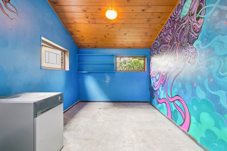 Photo of property in 7 Nadia Grove, Khandallah, Wellington, 6035