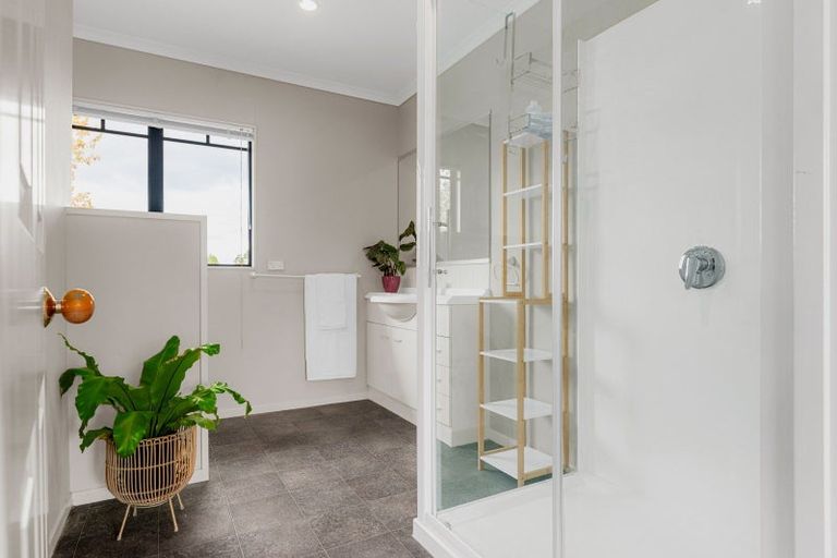 Photo of property in 39 Greenfield Drive, Western Heights, Hamilton, 3200