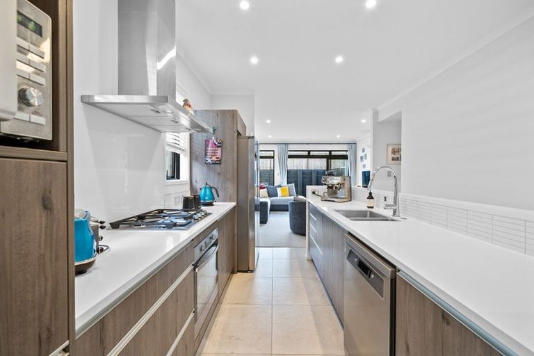 Photo of property in 6a Nohoanga Road, Karaka, Papakura, 2113